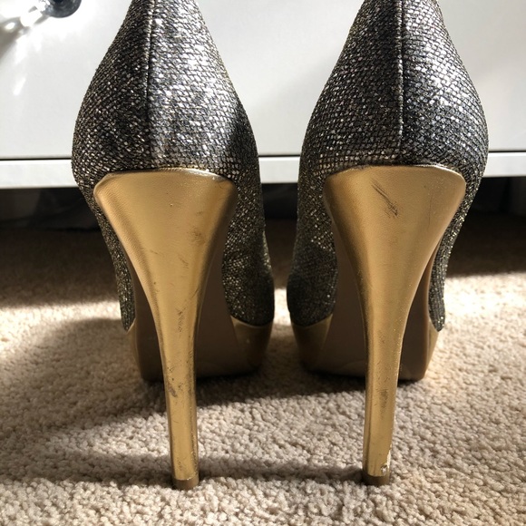 Jennifer Lopez Silver Sparkly Heels ✨🤍 - Picture 6 of 6